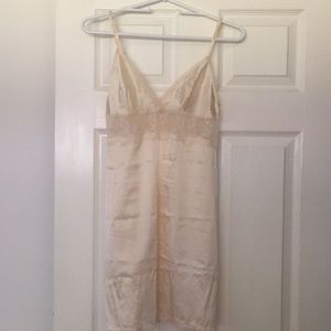 Wacoal silk chemise S